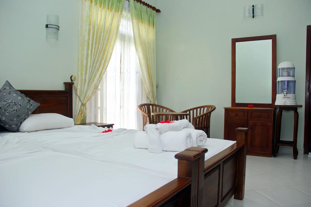 Methira Villa Aluthgama Room photo